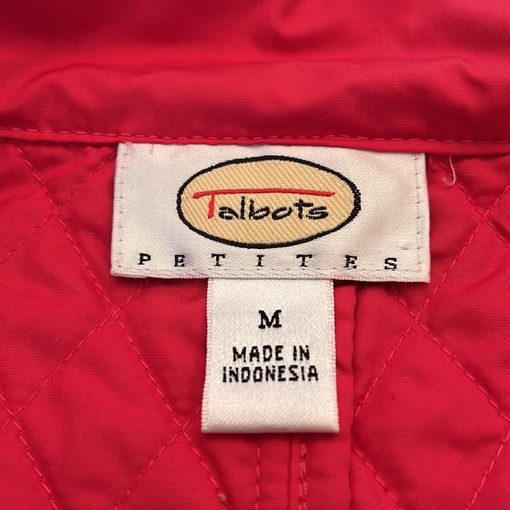Women’s Quilted Vest Size PM - Picture 10 of 11